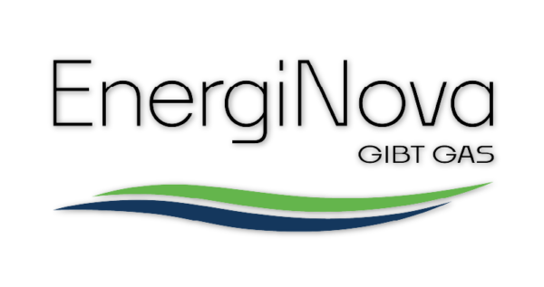 Logo von EnergiNova, bestehend aus dem Schriftzug ‚EnergiNova‘ mit einer stilisierten grünen und blauen Wellenform darunter, und dem Zusatz ‚Gibt Gas‘.